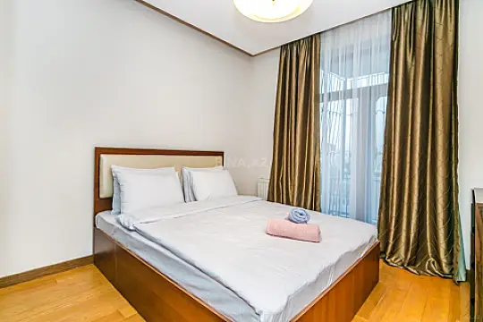 Kirayə verilir 3 otaqlı mənzil 101 m²