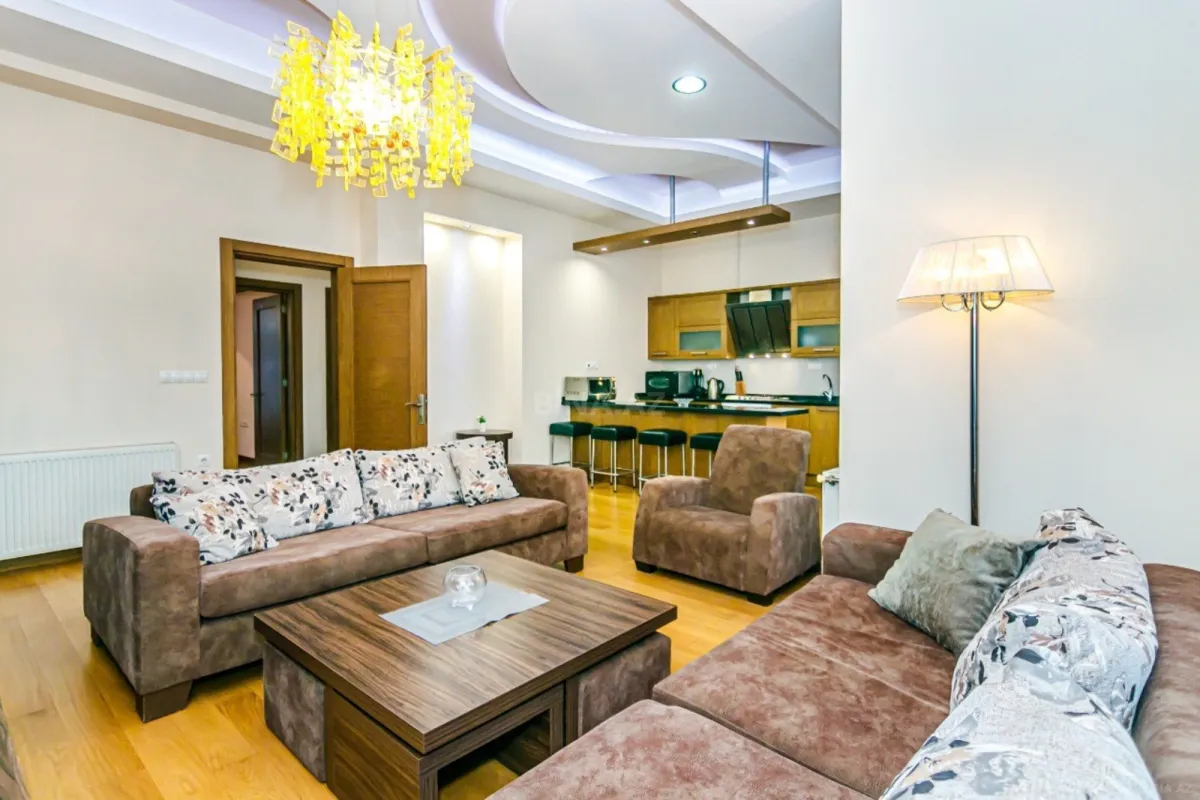Kirayə verilir 3 otaqlı mənzil 101 m²