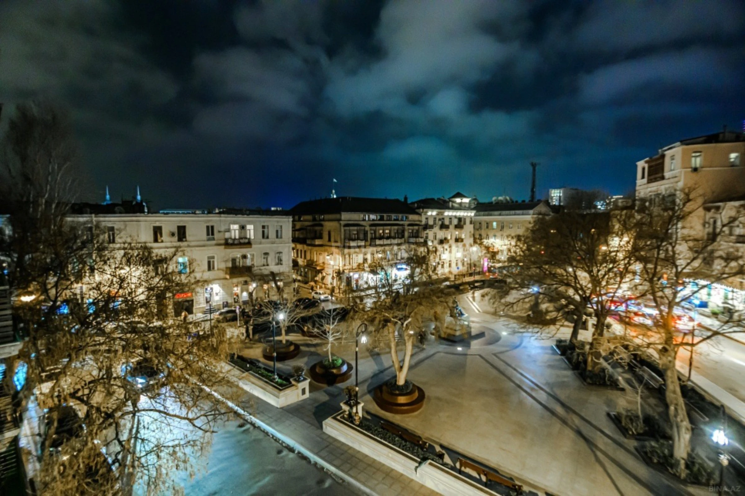 Kirayə verilir 4 otaqlı mənzil 157 m²