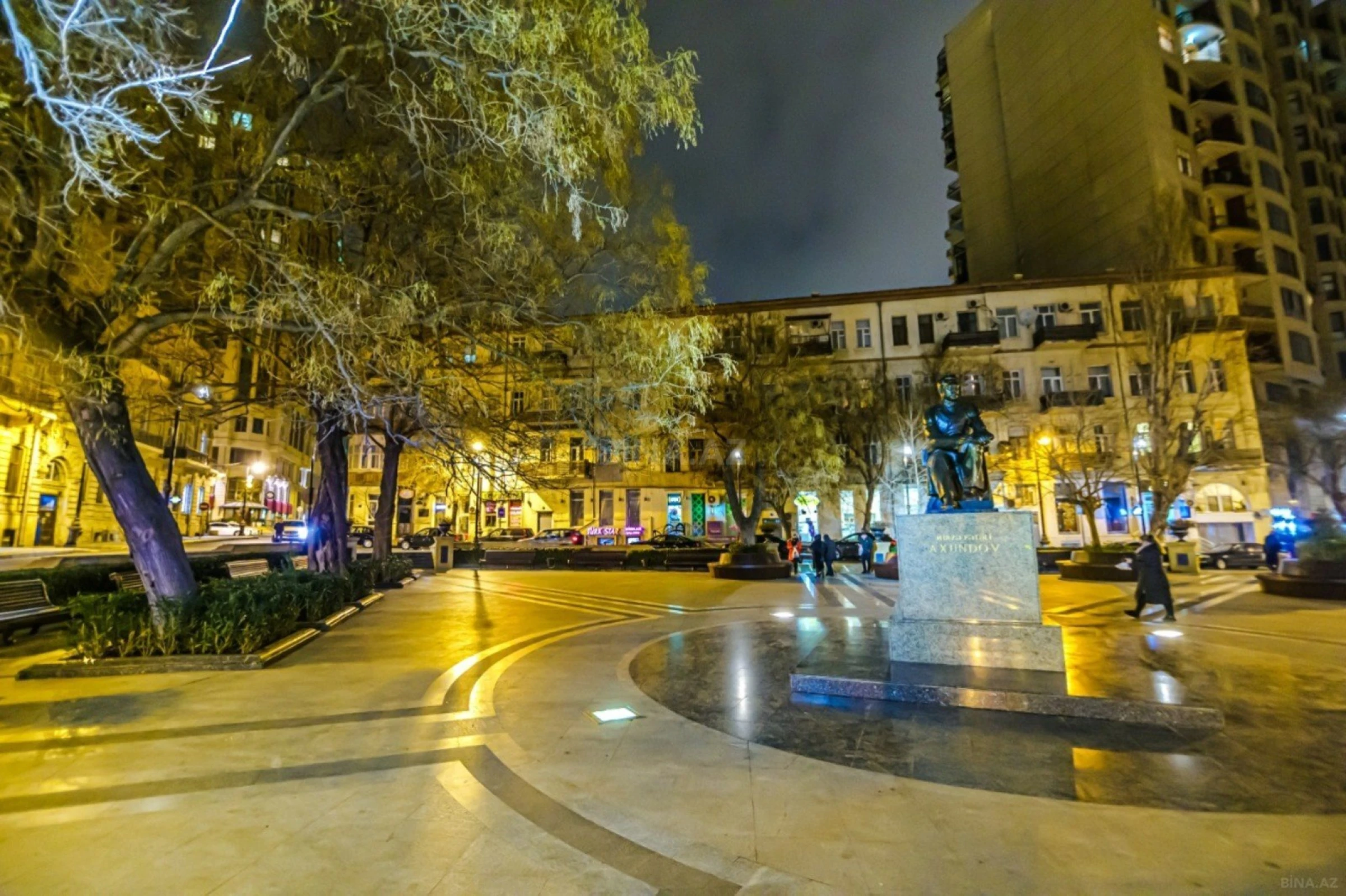 Kirayə verilir 4 otaqlı mənzil 157 m²