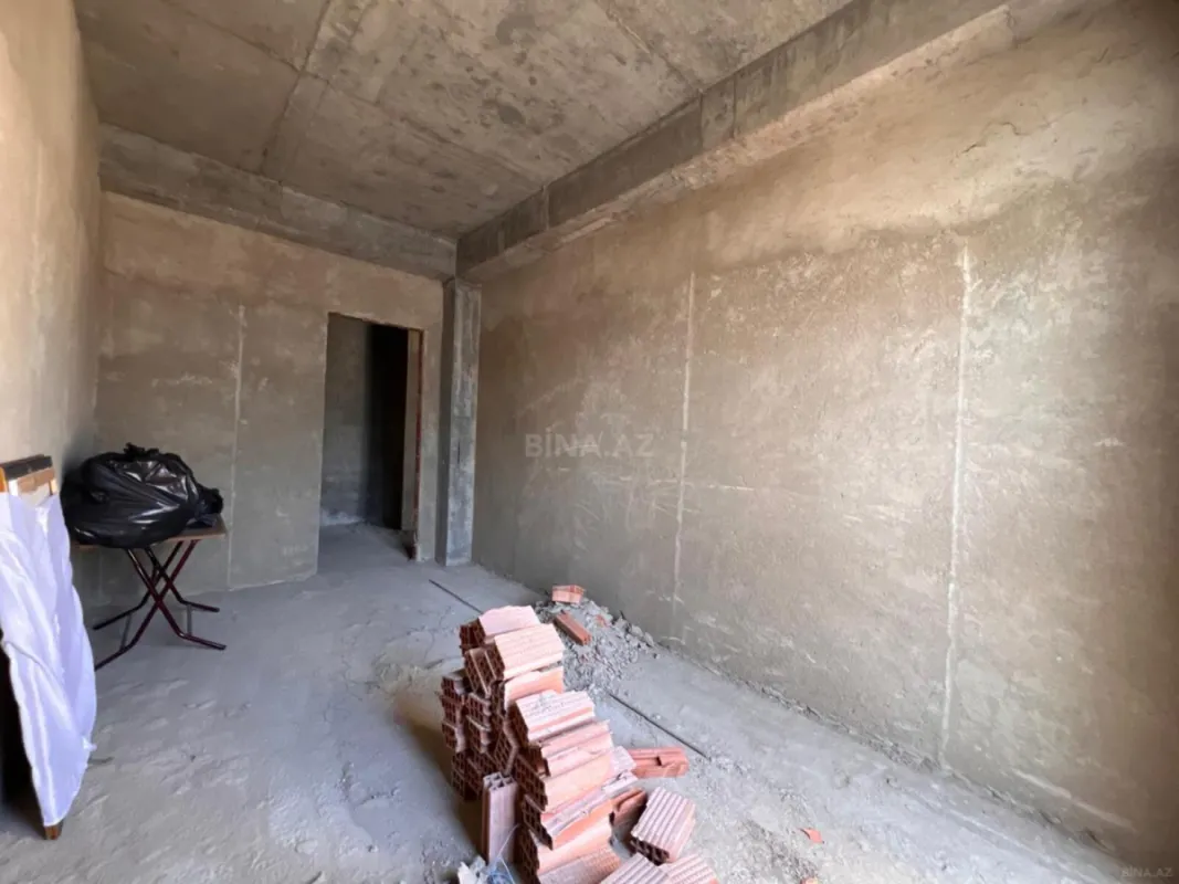 Satılır 3 otaqlı mənzil 113 m²