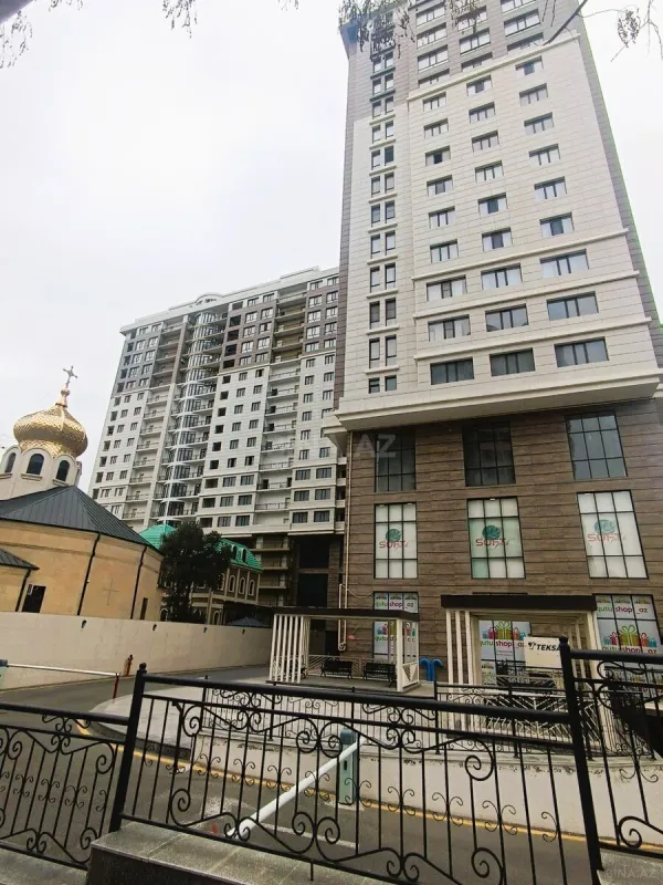 Satılır 3 otaqlı mənzil 113 m²