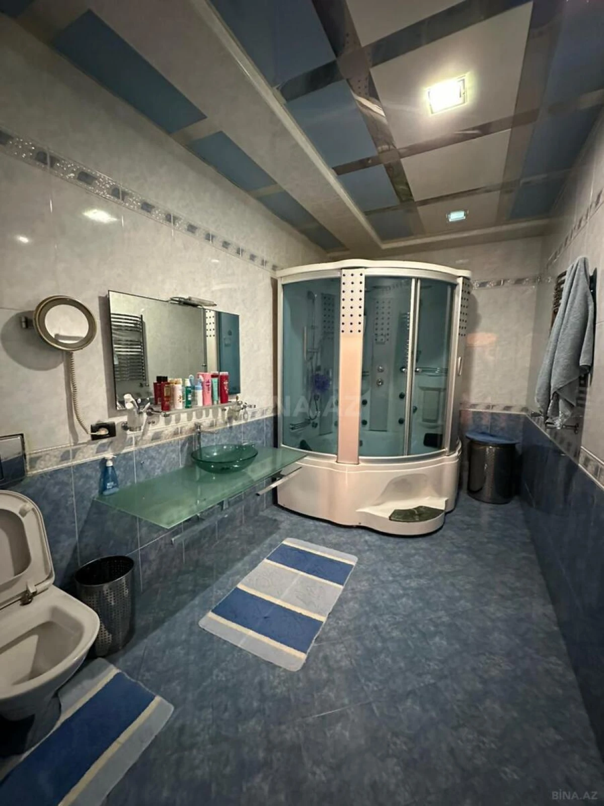 Satılır 4 otaqlı mənzil 230 m²