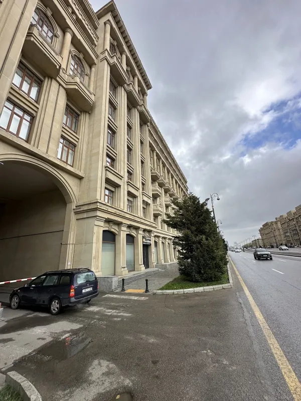 Kirayə verilir 2 otaqlı mənzil 75 m²