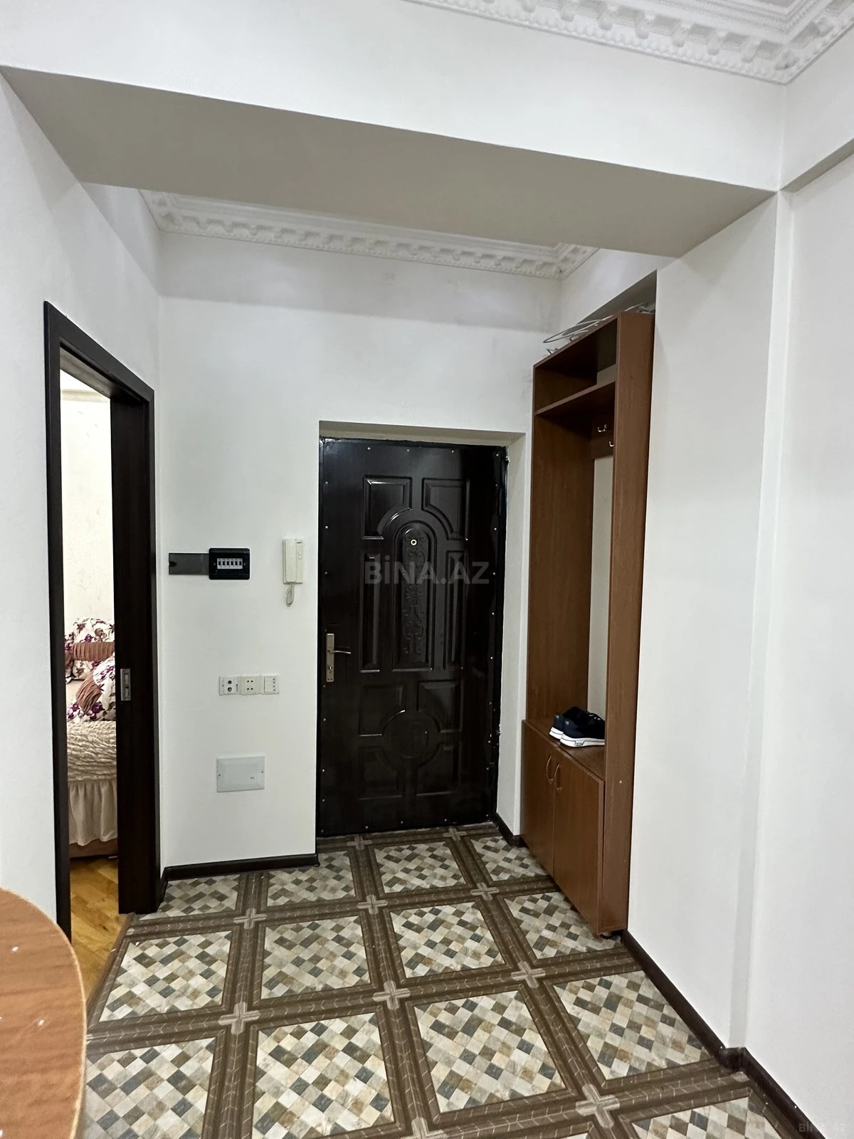 Kirayə verilir 2 otaqlı mənzil 75 m²