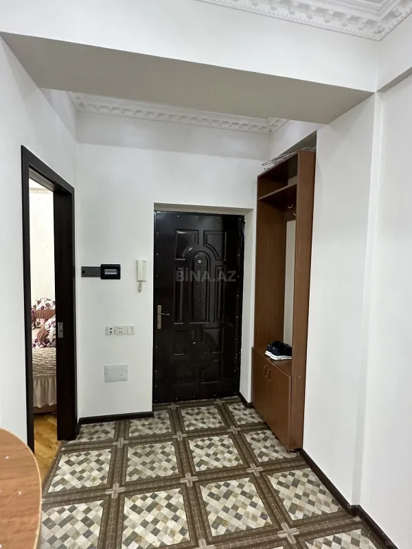 Kirayə verilir 2 otaqlı mənzil 75 m²
