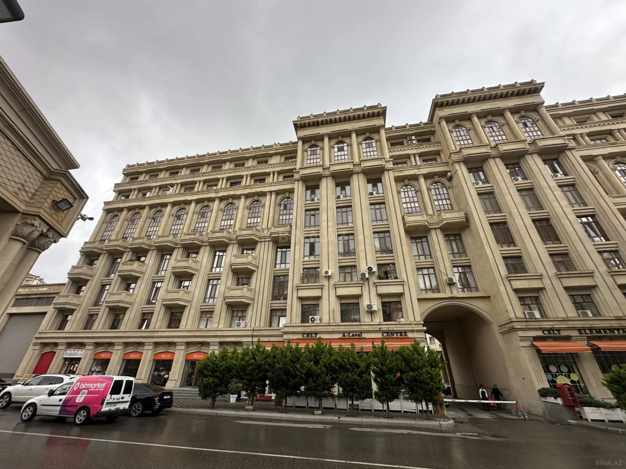 Kirayə verilir 2 otaqlı mənzil 75 m²