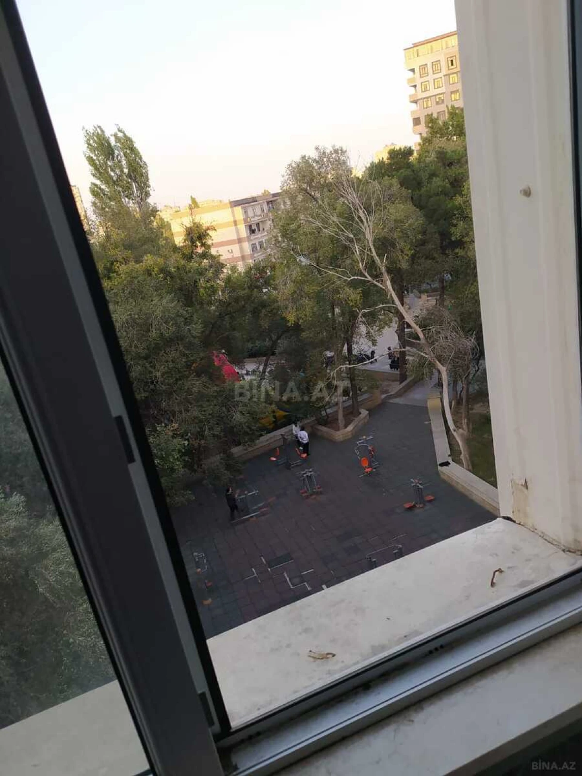 Kirayə verilir 2 otaqlı mənzil 65 m²