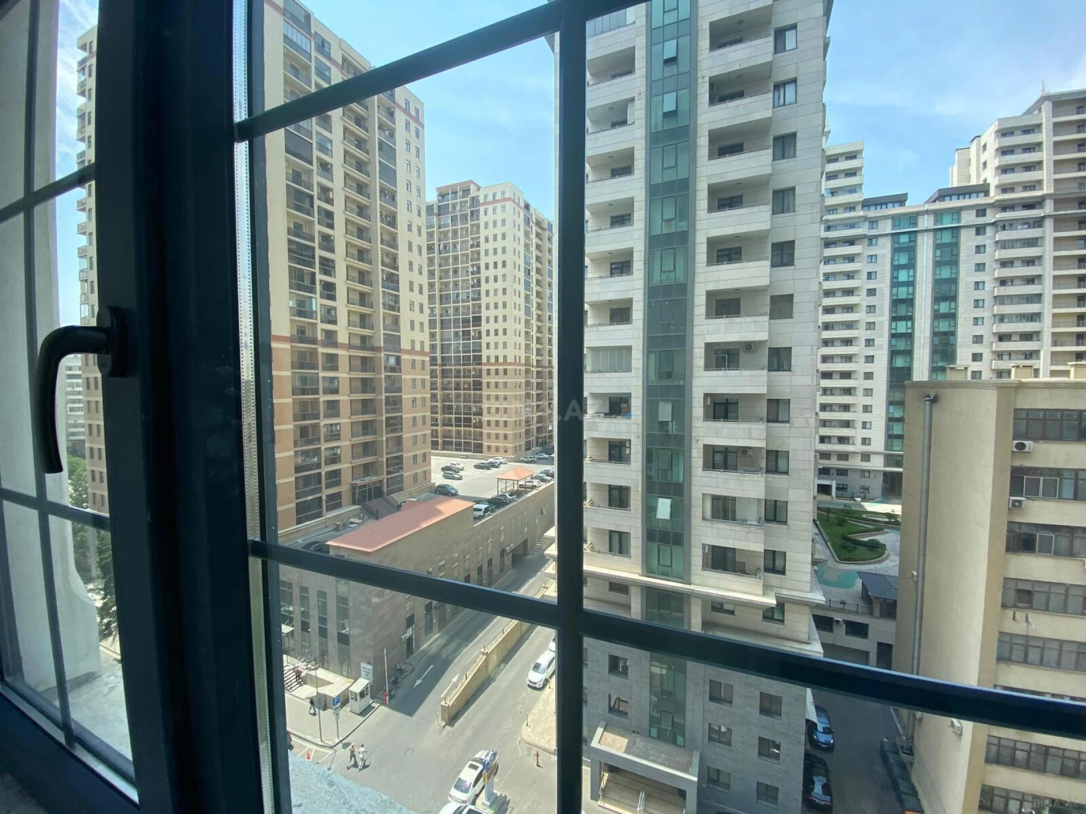 Kirayə verilir 2 otaqlı mənzil 70 m²