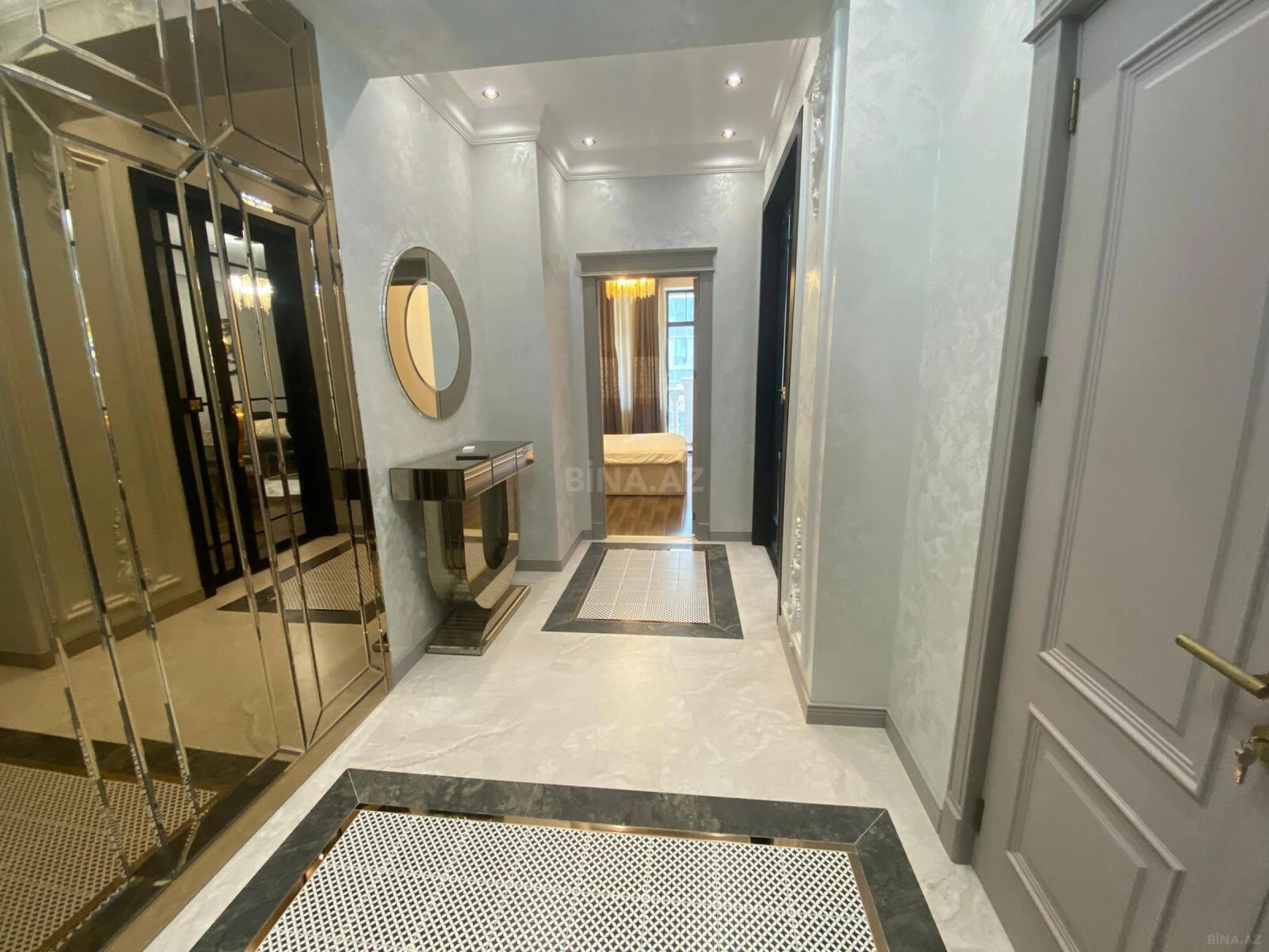 Kirayə verilir 2 otaqlı mənzil 70 m²