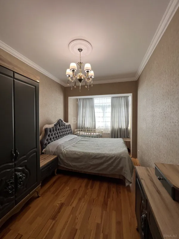 Satılır 2 otaqlı mənzil 73 m²