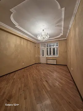 Satılır 2 otaqlı mənzil 82 m² — Bakı, İnşaatçılar 2 otaq 82.00 m²