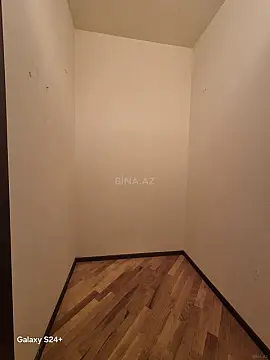 Satılır 2 otaqlı mənzil 82 m²