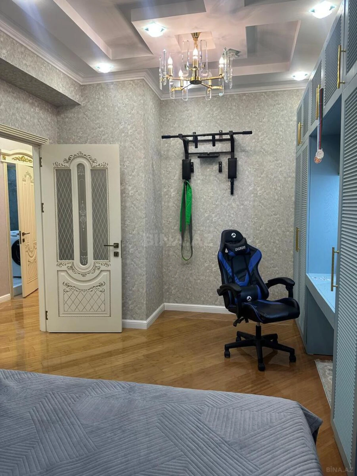 Satılır 3 otaqlı mənzil 90 m²