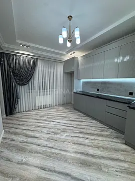 Satılır 3 otaqlı mənzil 98 m²