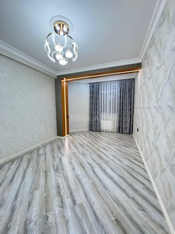 Satılır 3 otaqlı mənzil 98 m²