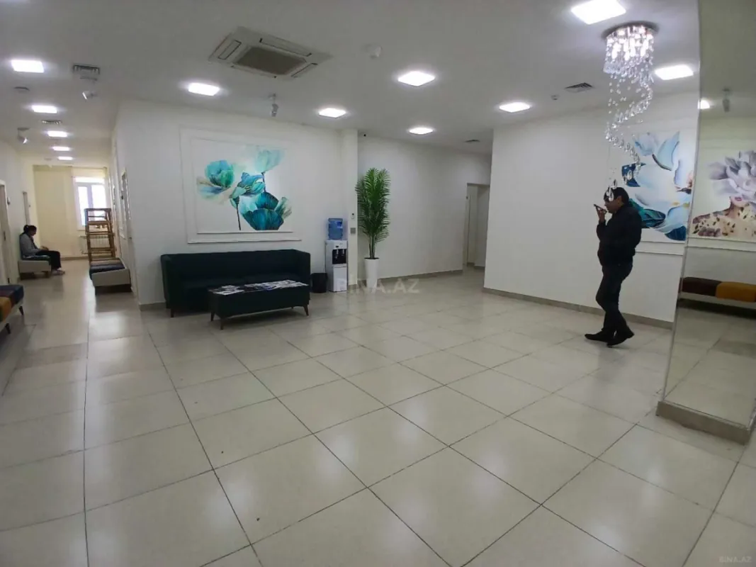 Satılır obyekt 1030 m²