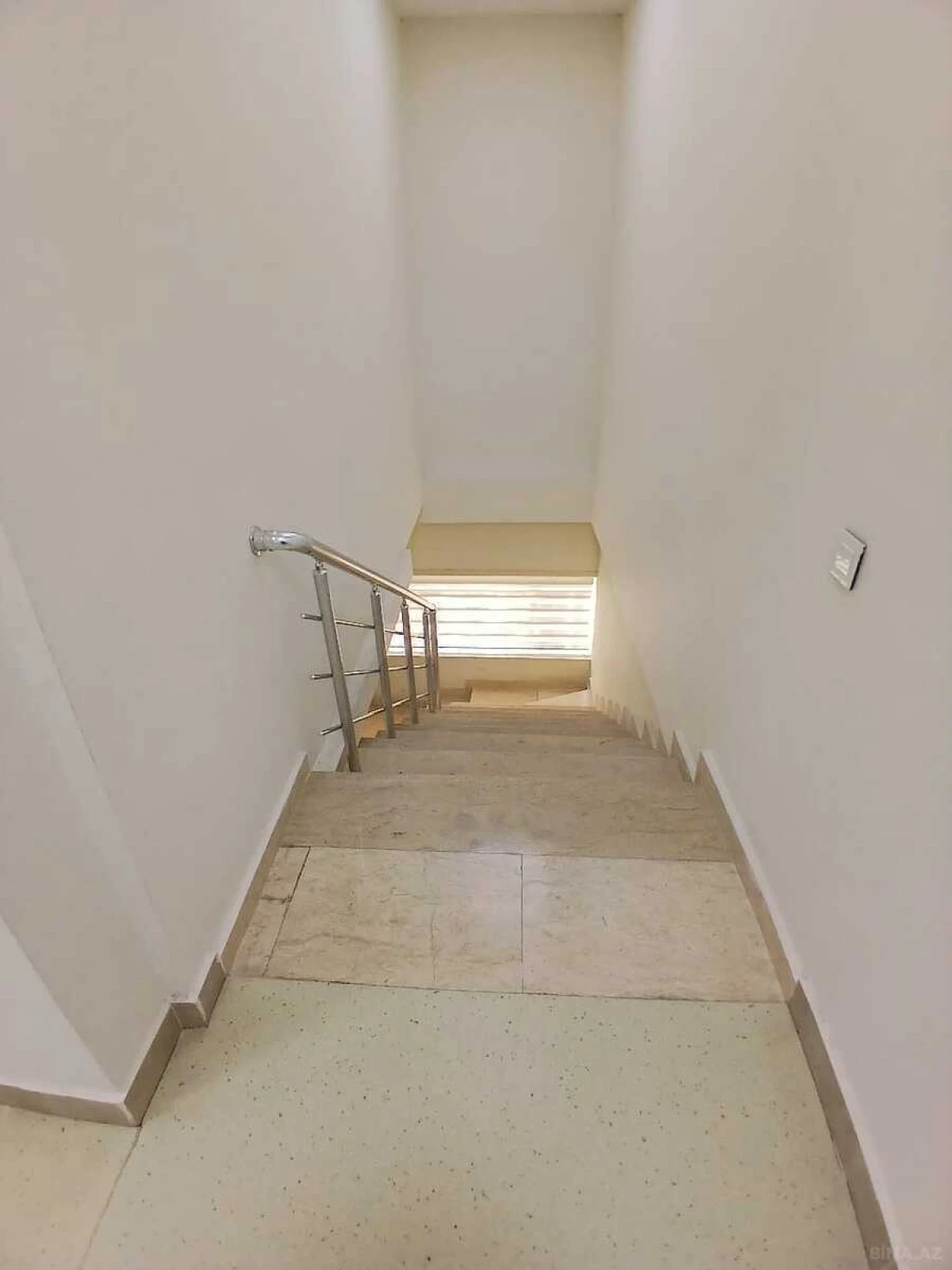 Satılır obyekt 1030 m²