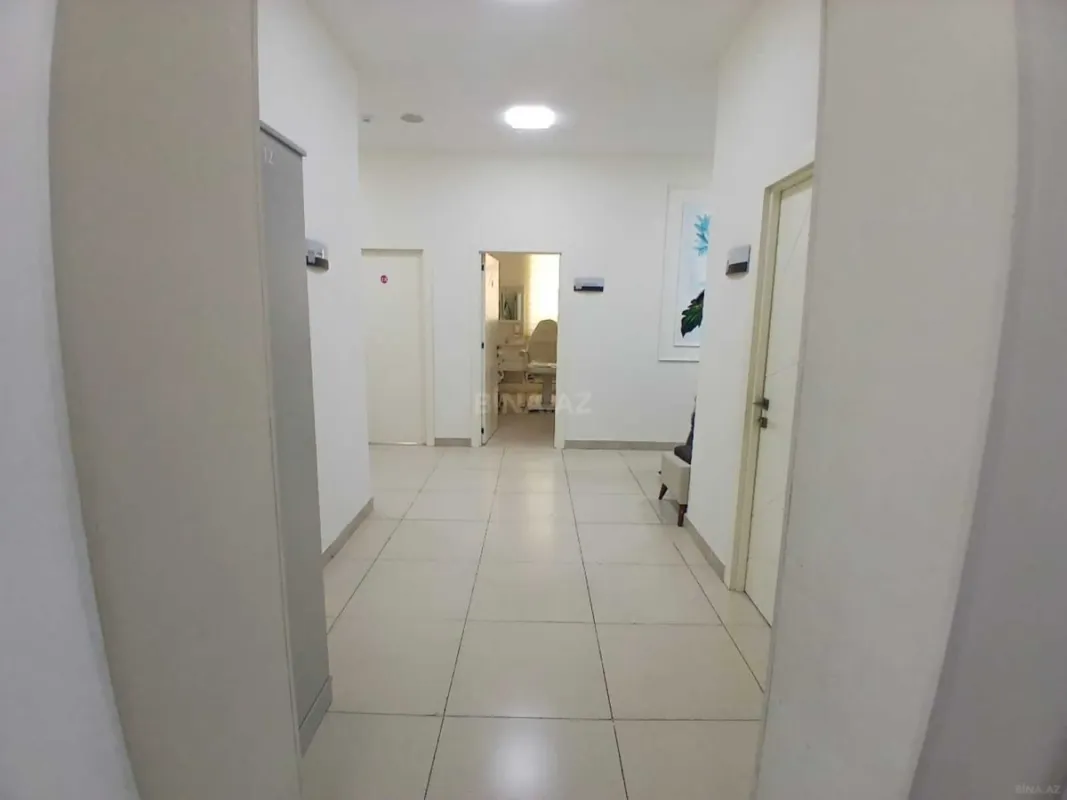 Satılır obyekt 1030 m²