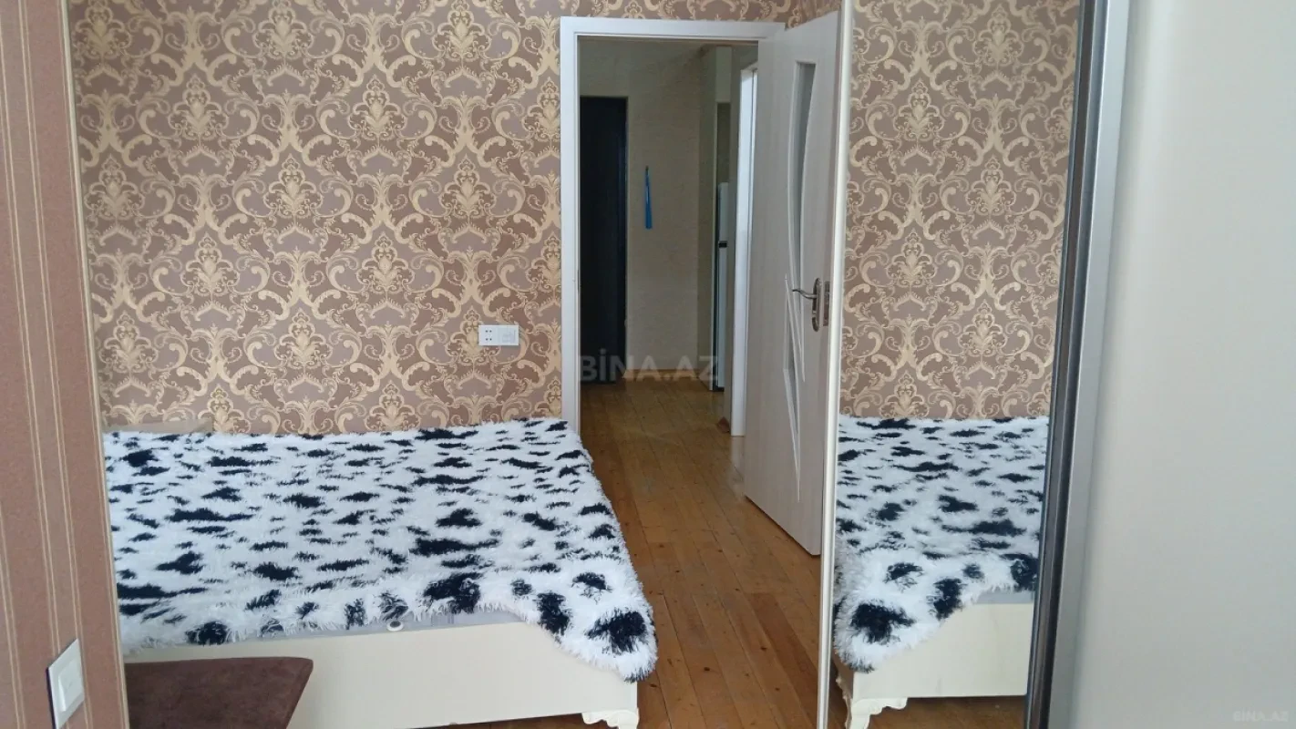 Kirayə verilir 2 otaqlı mənzil 60 m²