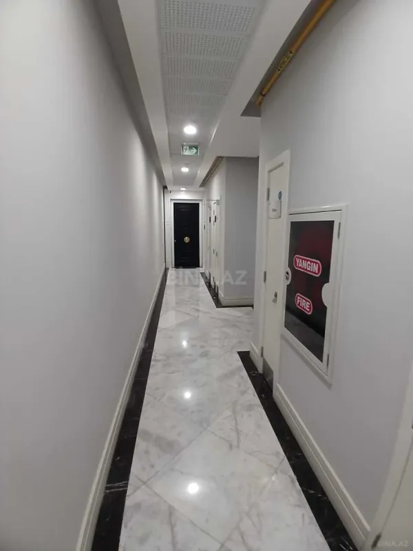 Satılır 3 otaqlı mənzil 105 m²