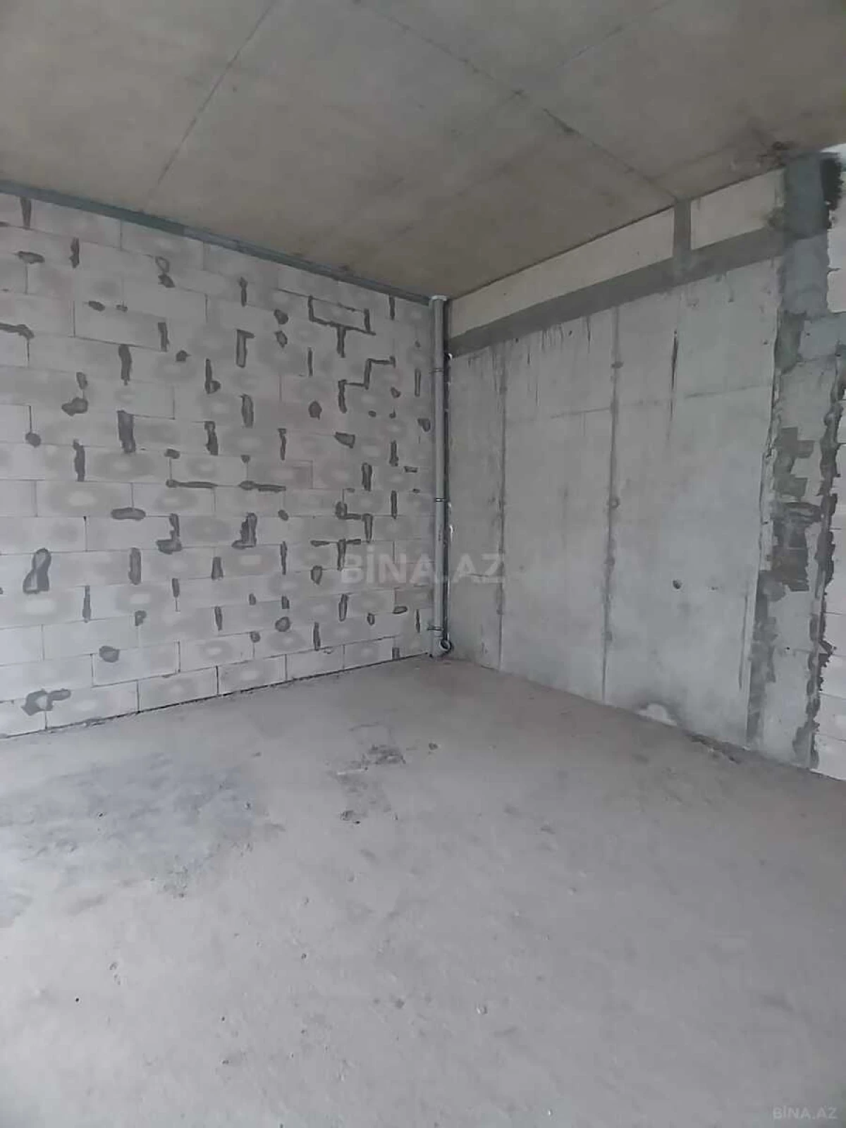 Satılır 3 otaqlı mənzil 105 m²