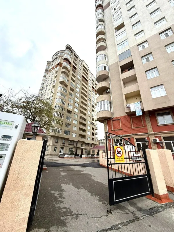 Satılır 2 otaqlı mənzil 70 m²