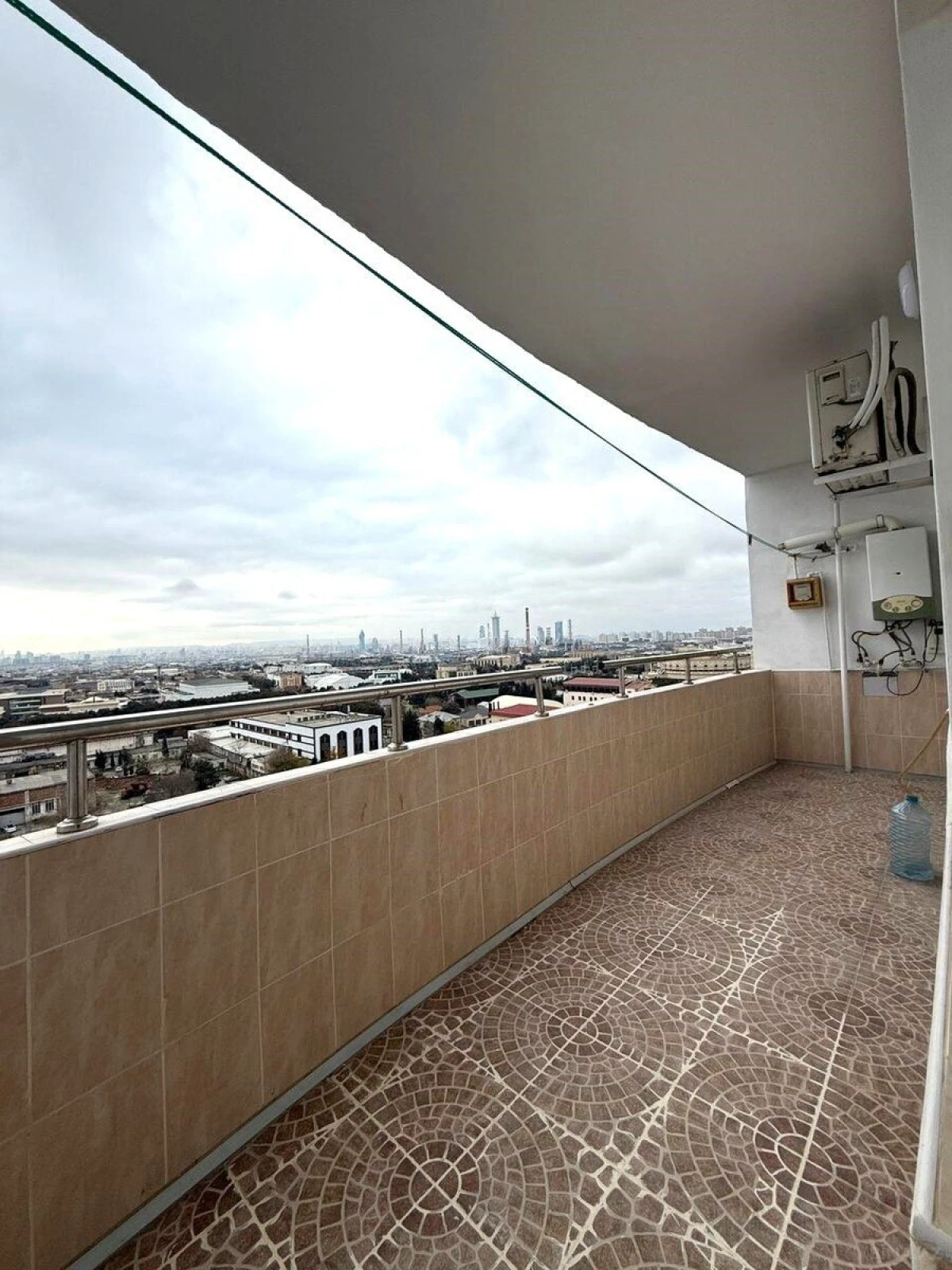 Satılır 2 otaqlı mənzil 70 m²