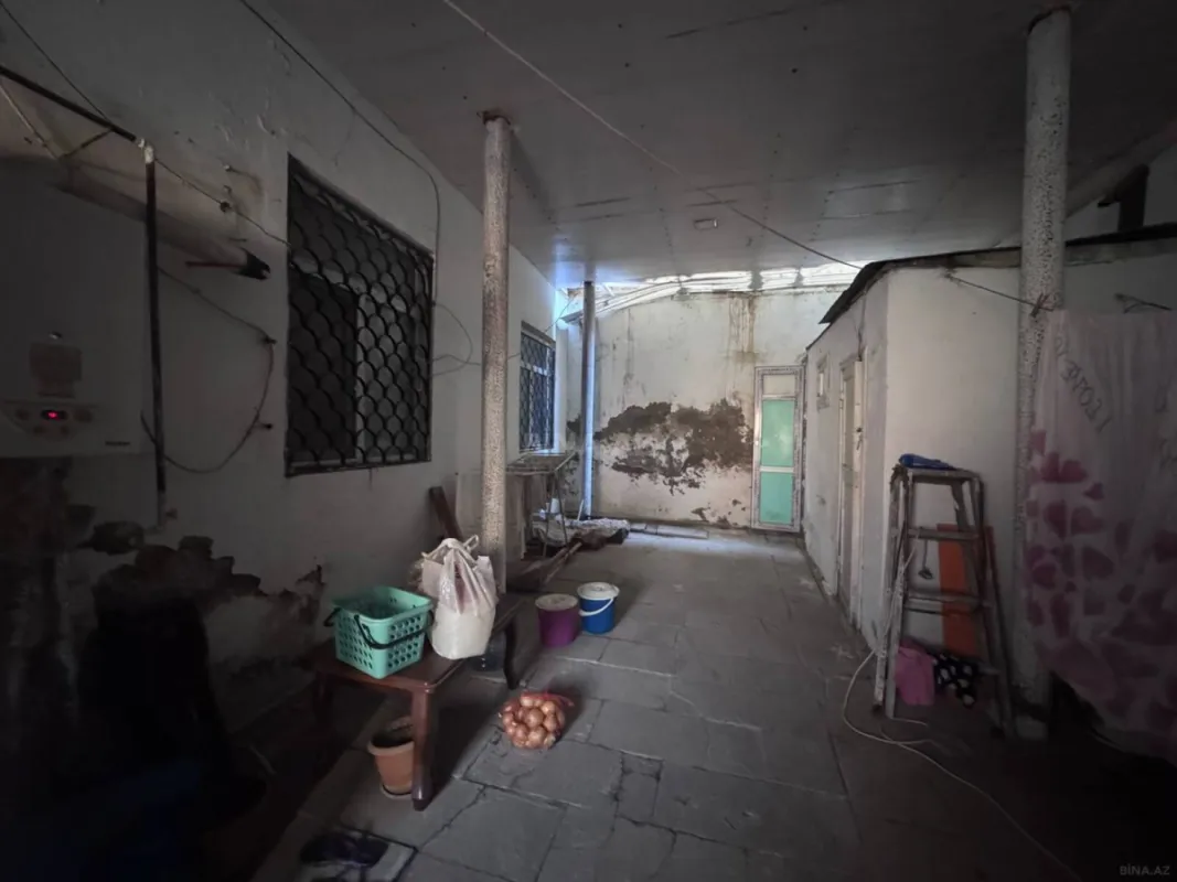 Satılır 3 otaqlı həyət evi 200 m²