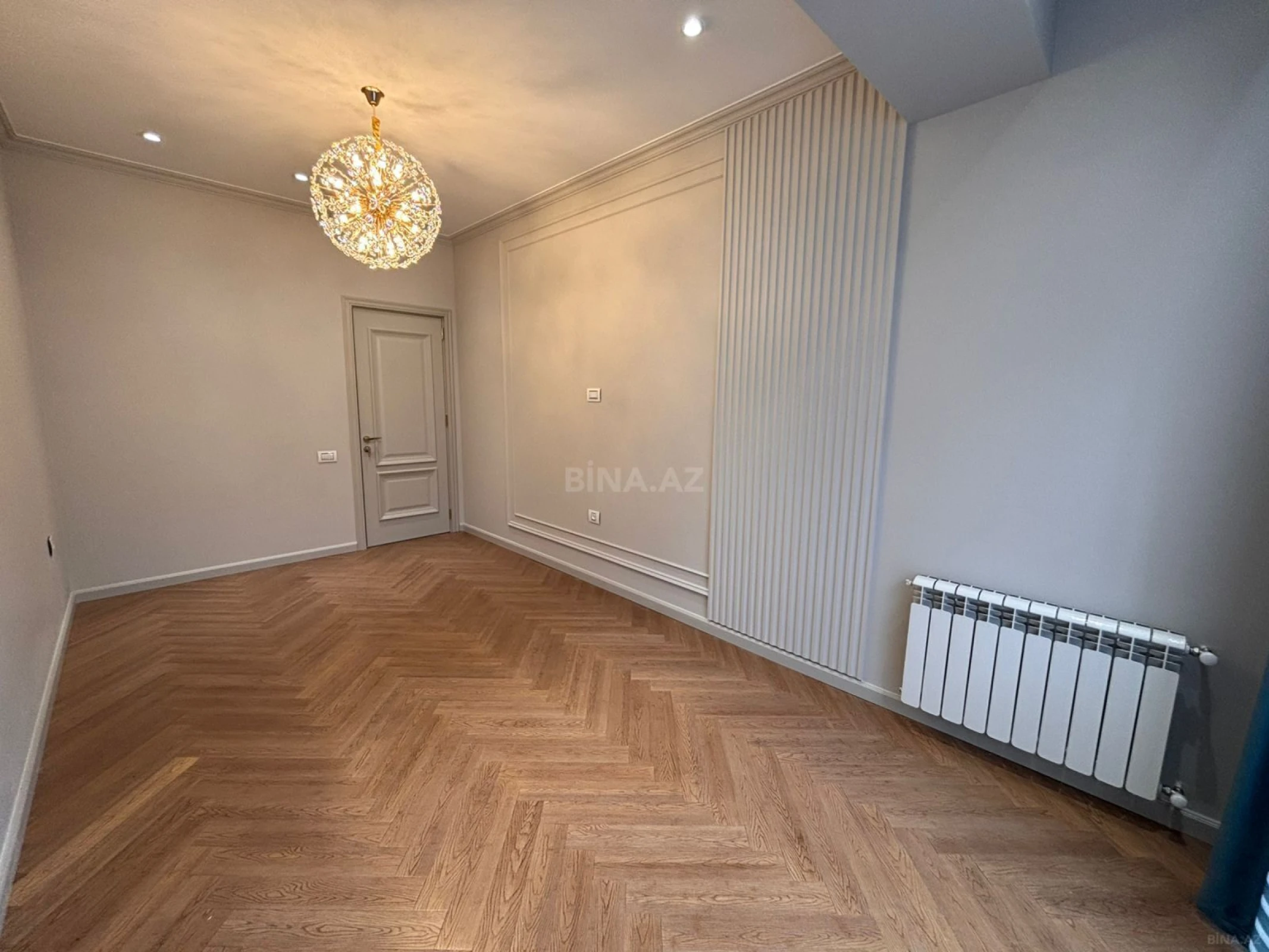 Satılır 3 otaqlı mənzil 127 m²