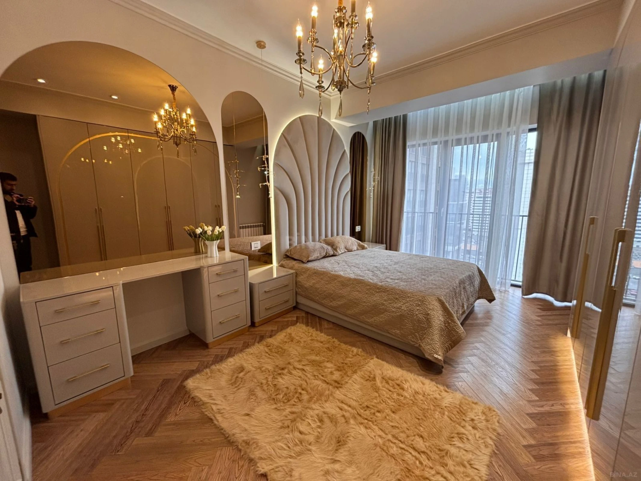 Satılır 3 otaqlı mənzil 127 m²