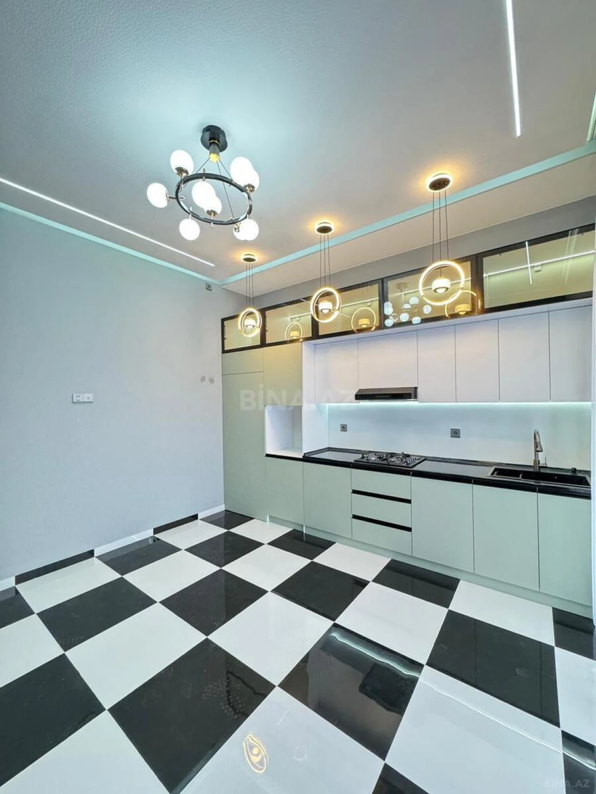 Satılır 4 otaqlı həyət evi 170 m²
