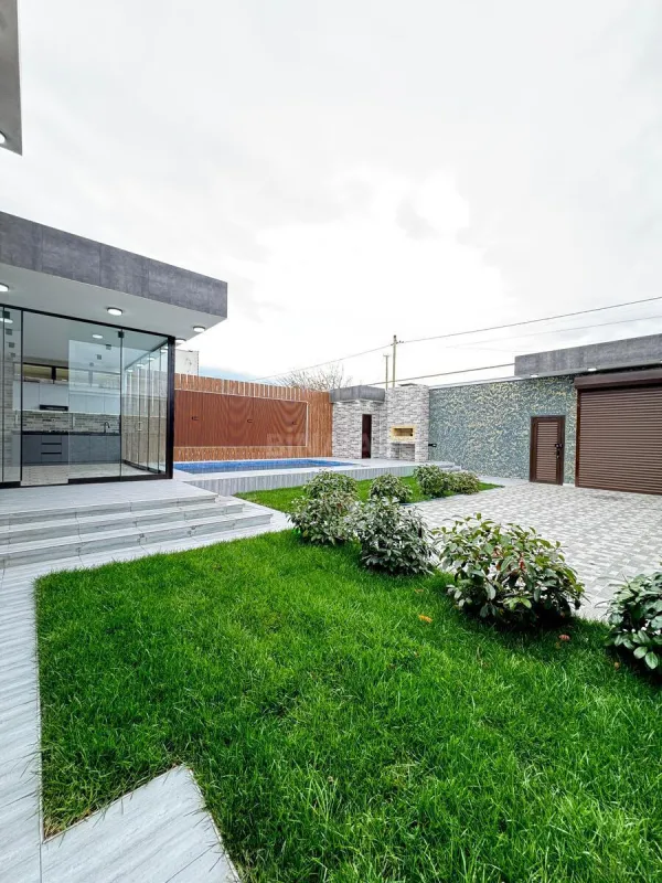 Satılır 4 otaqlı həyət evi 170 m²