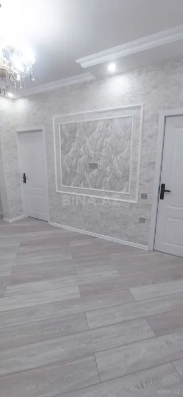 Satılır 2 otaqlı mənzil 73 m²