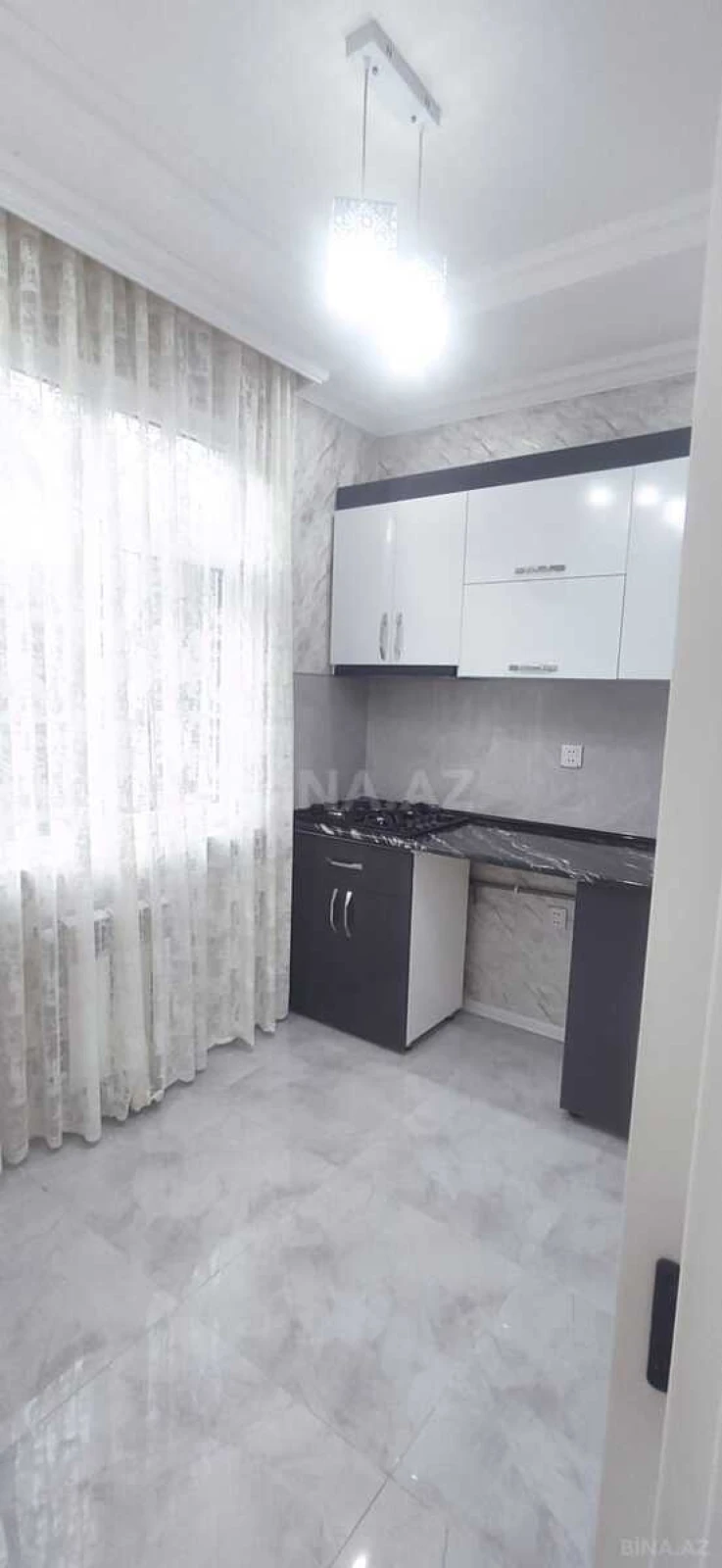 Satılır 2 otaqlı mənzil 73 m²