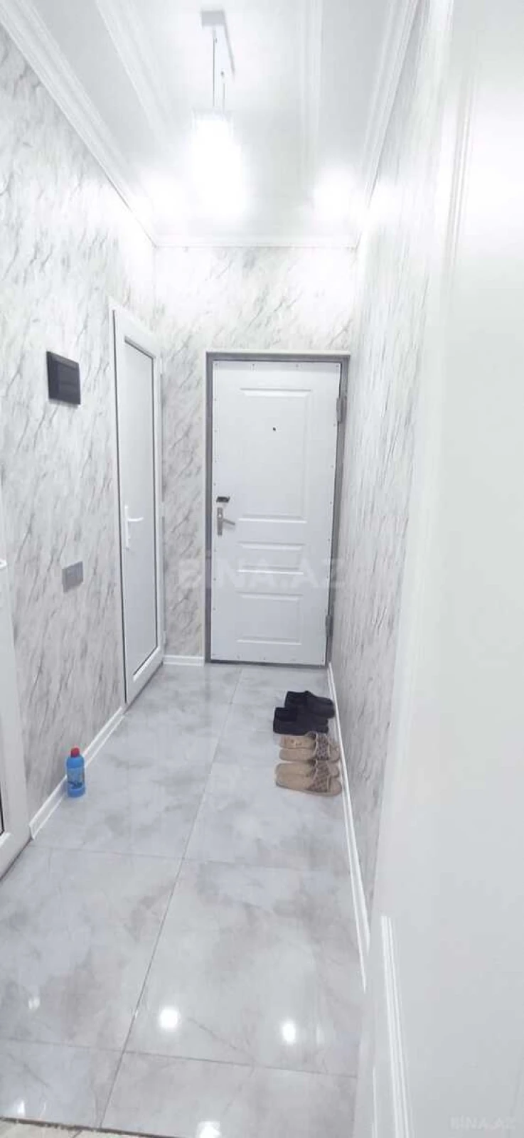 Satılır 2 otaqlı mənzil 73 m²