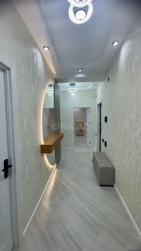 Satılır 4 otaqlı mənzil 115 m²