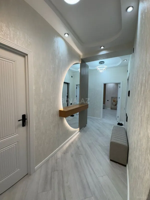 Satılır 4 otaqlı mənzil 115 m²