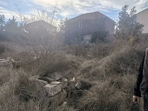 Satılır torpaq sahəsi 12 m²