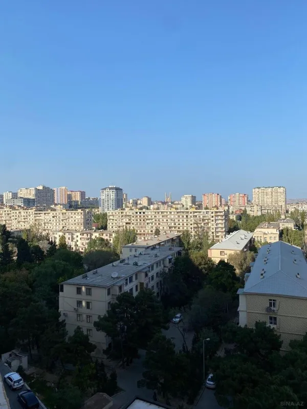 Satılır 2 otaqlı mənzil 82 m²