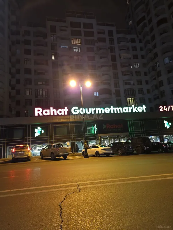 Satılır 3 otaqlı mənzil 140 m²