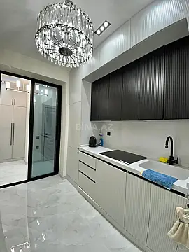 Kirayə verilir 2 otaqlı mənzil 70 m²