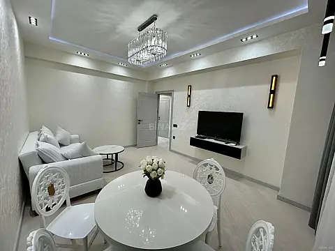 Kirayə verilir 2 otaqlı mənzil 70 m² — Bakı, Nərimanov 2 otaq 70.00 m²