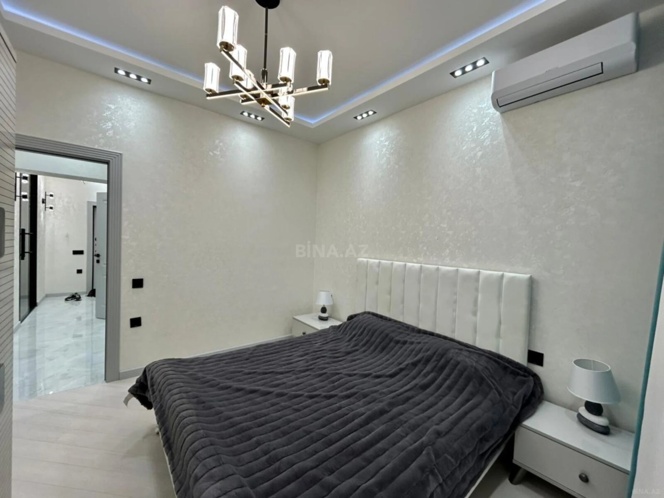 Kirayə verilir 2 otaqlı mənzil 70 m²