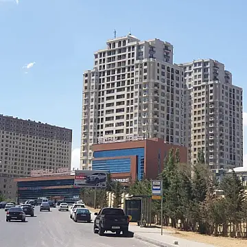 Satılır 3 otaqlı mənzil 140 m² — Bakı, İnşaatçılar 3 otaq 140.00 m²