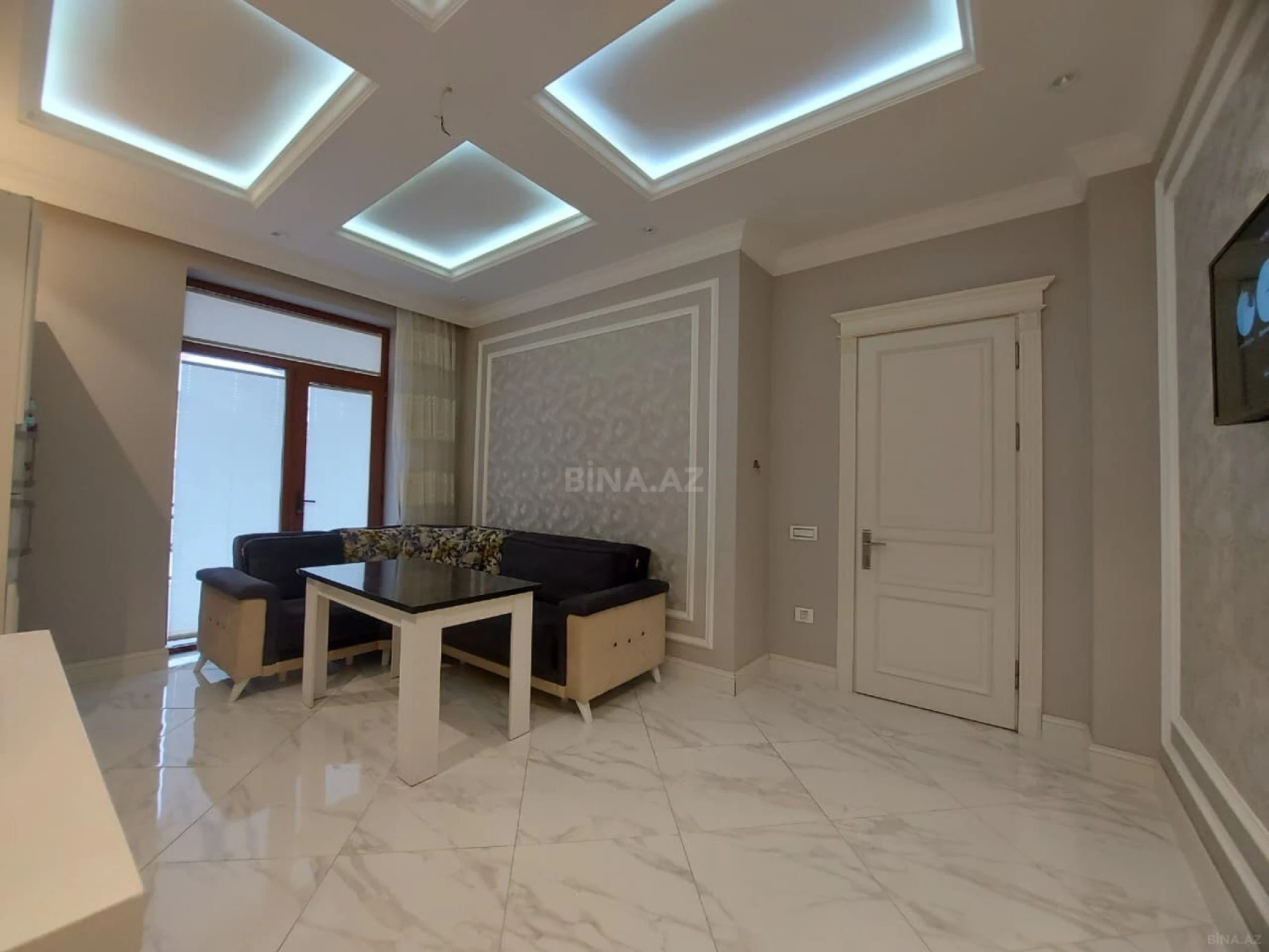Satılır 7 otaqlı həyət evi 400 m²