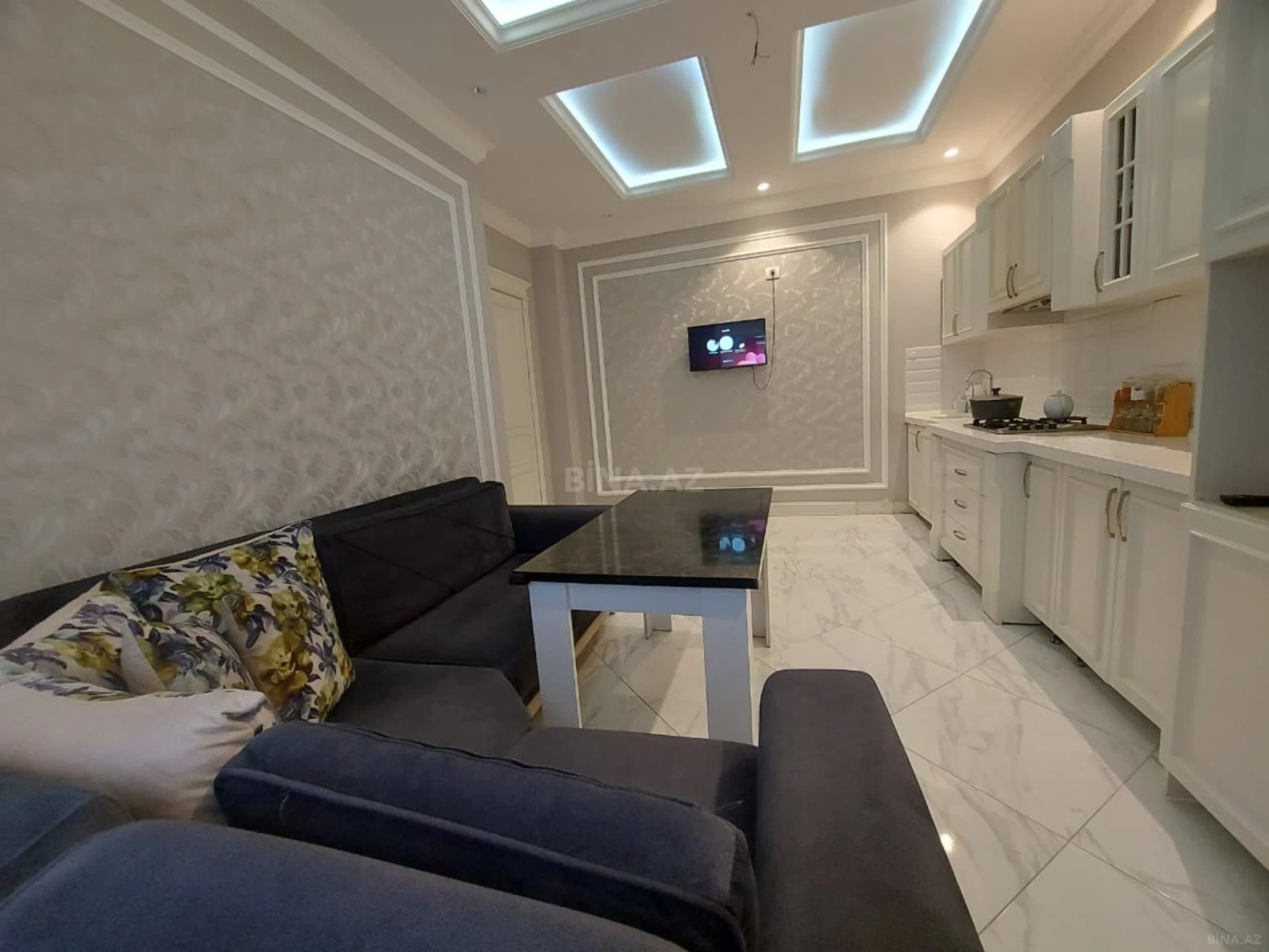 Satılır 7 otaqlı həyət evi 400 m²