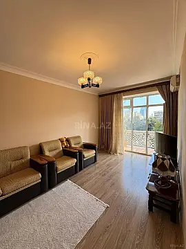 Kirayə verilir 2 otaqlı mənzil 68 m²