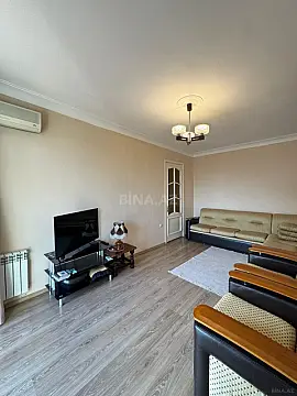 Kirayə verilir 2 otaqlı mənzil 68 m²
