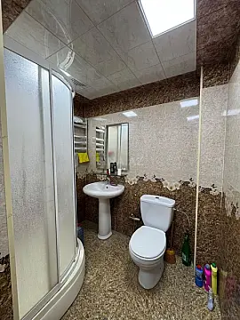 Kirayə verilir 2 otaqlı mənzil 68 m²